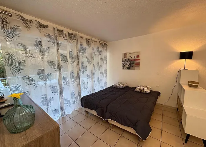 Climatisé 2/3 Pers, Proche Plage&centre-ville, Wifi Gratuit, Parking&linge En Option - Fr-1-466a-44 Saint-Raphaël